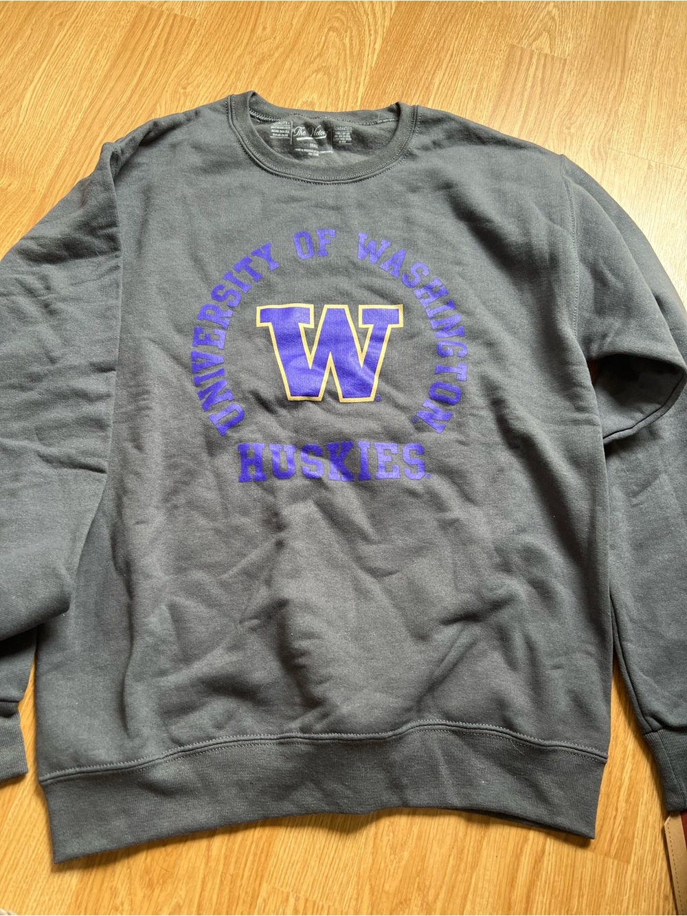 University of Washington Huskies Crewneck Sweatshirt - Purple & Gold on Charcoal